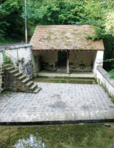Lavoir © S. PERERA-ALIZARI Lavoir © S. PERERA-ALIZARI